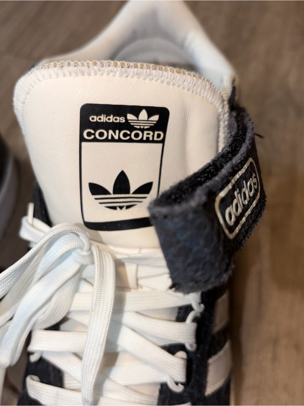 Adidas Concord Men’s High-Top Sneakers in Navy, Black, and White size 8 - Picture 4 of 13